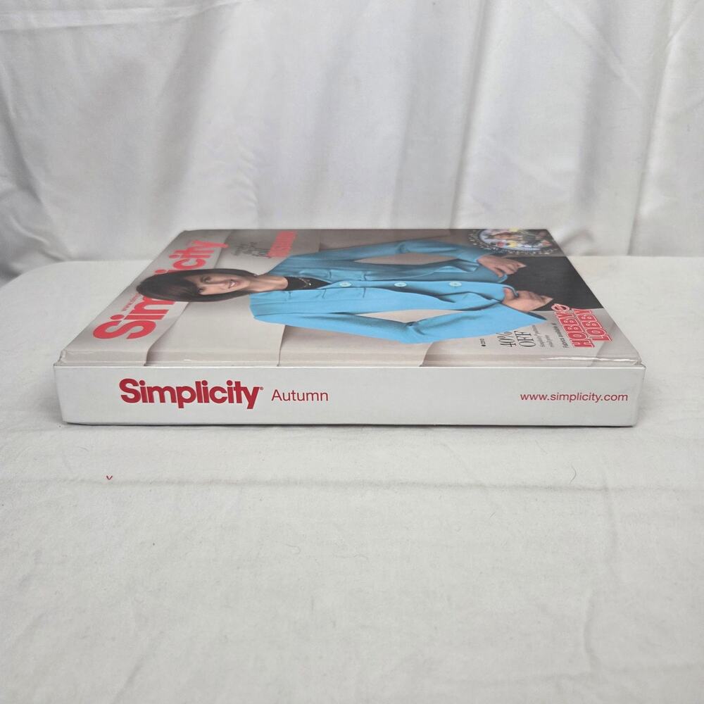Simplicity Pattern Counter Display Catalog 2010 Halloween Costume Sewing Crafts - Picture 3 of 14